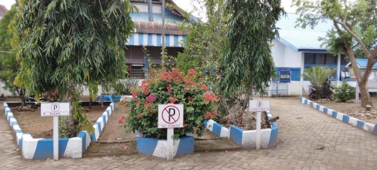 Foto halaman depan smpn 7