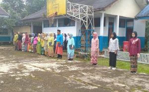 Foto hardiknas 2023_ beberapa petugas upacara